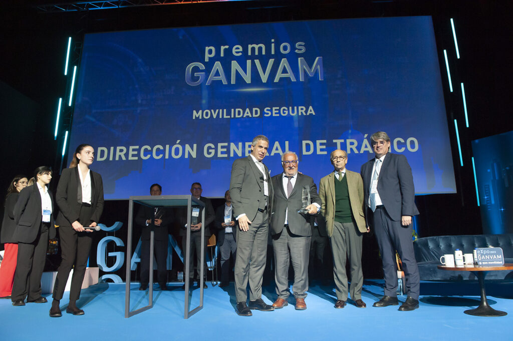 La DGT recibe el Premio especial GANVAM Movilidad Segura